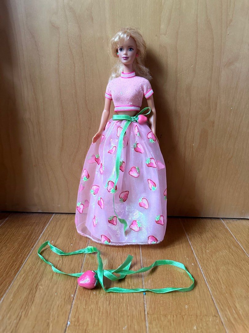 Strawberry barbie doll outlet
