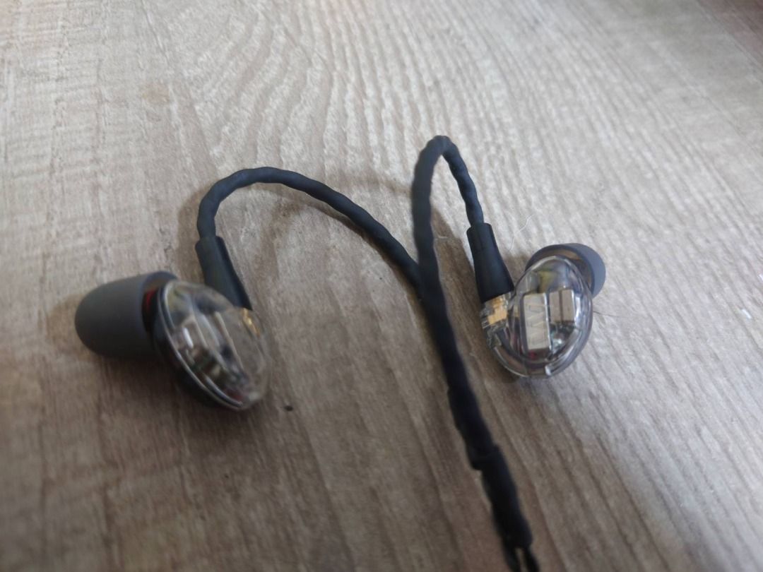 Westone UM Pro 50 New 五單體可換線監聽級入耳式耳機