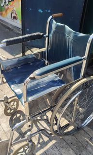 Wheel chair price 1600 pesos makati pick up