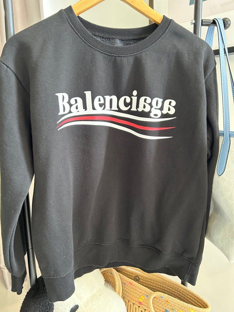 Balenciaga jumper store