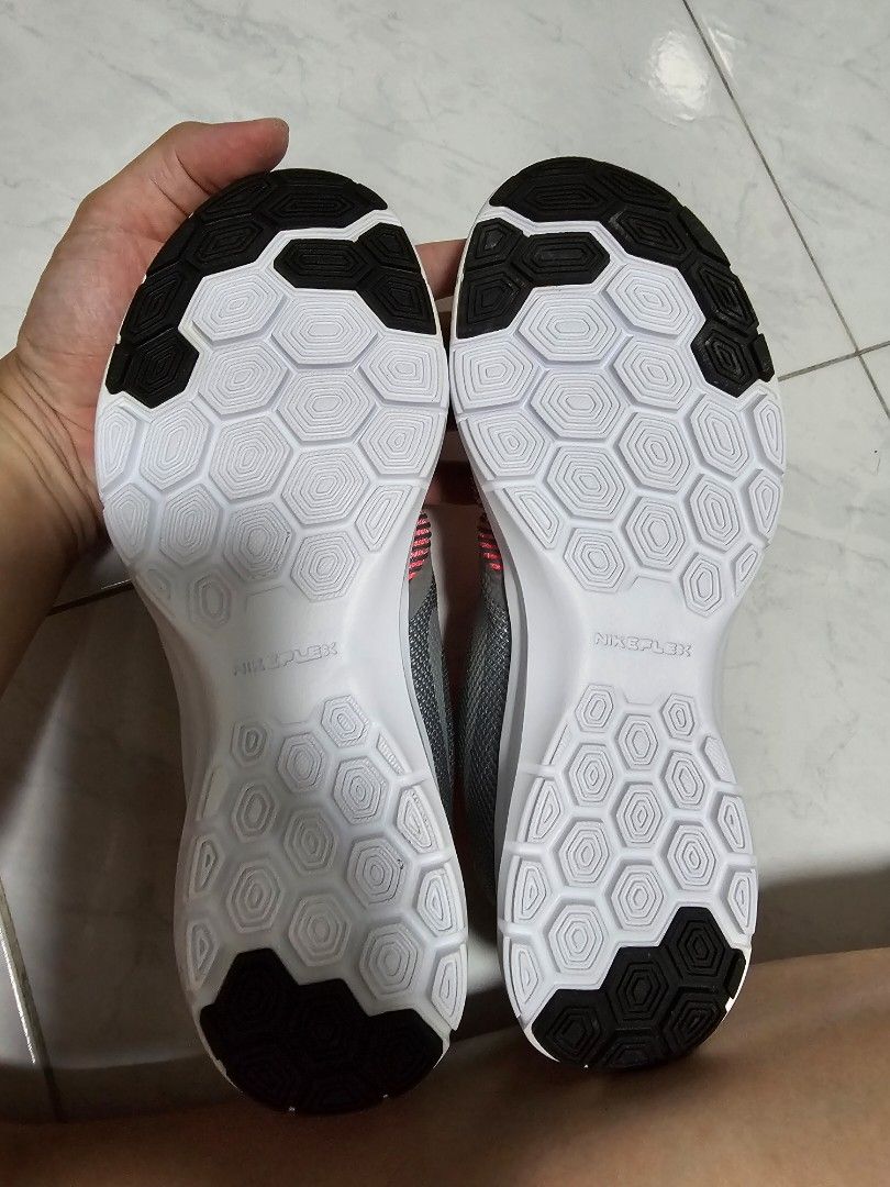 Women Nike Flex Bijoux Women s Fashion Footwear Sneakers on