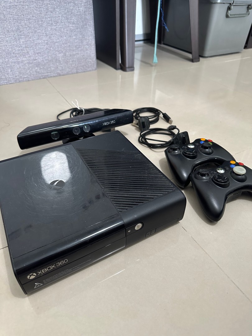 Xbox360 elite Kinect full set, Video Gaming, Video Game Consoles, Xbox on Carousell
