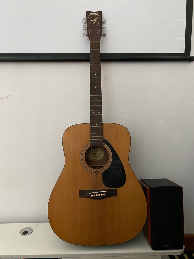 Yamaha clearance f210 guitar