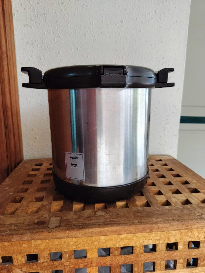 Zojirushi stainless steel thermal vacuum cooking pot Energy Efficient