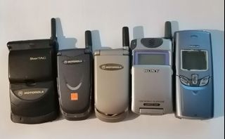 5部中古手機(Motorola  StarTac 308、V8088、V998++、Sony  Z18、Nokia 8855)，全部有電池，無充電器，無試機，當收藏品、零件賣！5部$550，不議價！不散賣！順豐包郵！