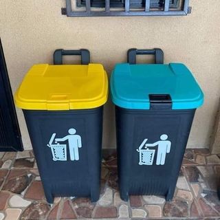 🤖 ORIGINAL OROCAN TRASH BIN WITH WHEELS ‼️

✅  BRAND NEW
✅ HIGH QUALITY MATERIALS
✅ 80 L CAPACITY
✅ SALE 🔥
✅ OPEN FOR BULK
