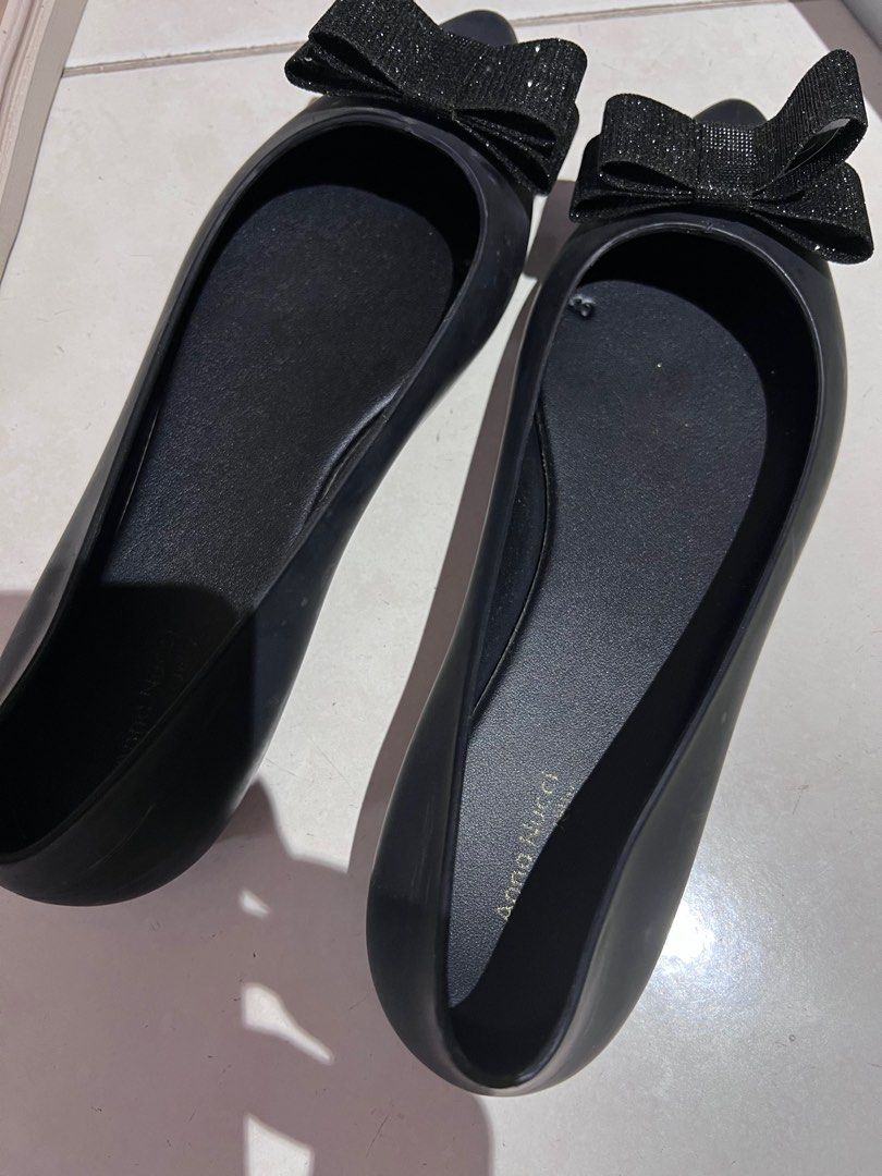 Anna Nucci black jelly shoes