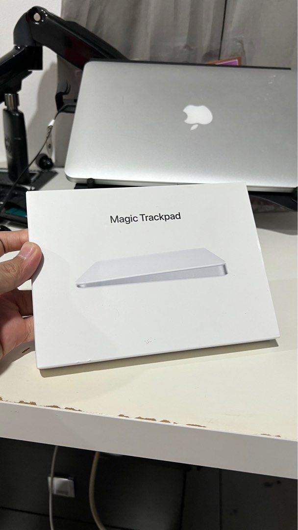 Apple Magic Trackpad (MK2D3ZA/A)UBP-X700 Apple Magic Trackpad (MK2D3ZA/A)UBP-X700