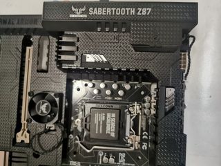 Asus 華碩SABERTOOTH Z87 底板 mother board 主板64180231697153110