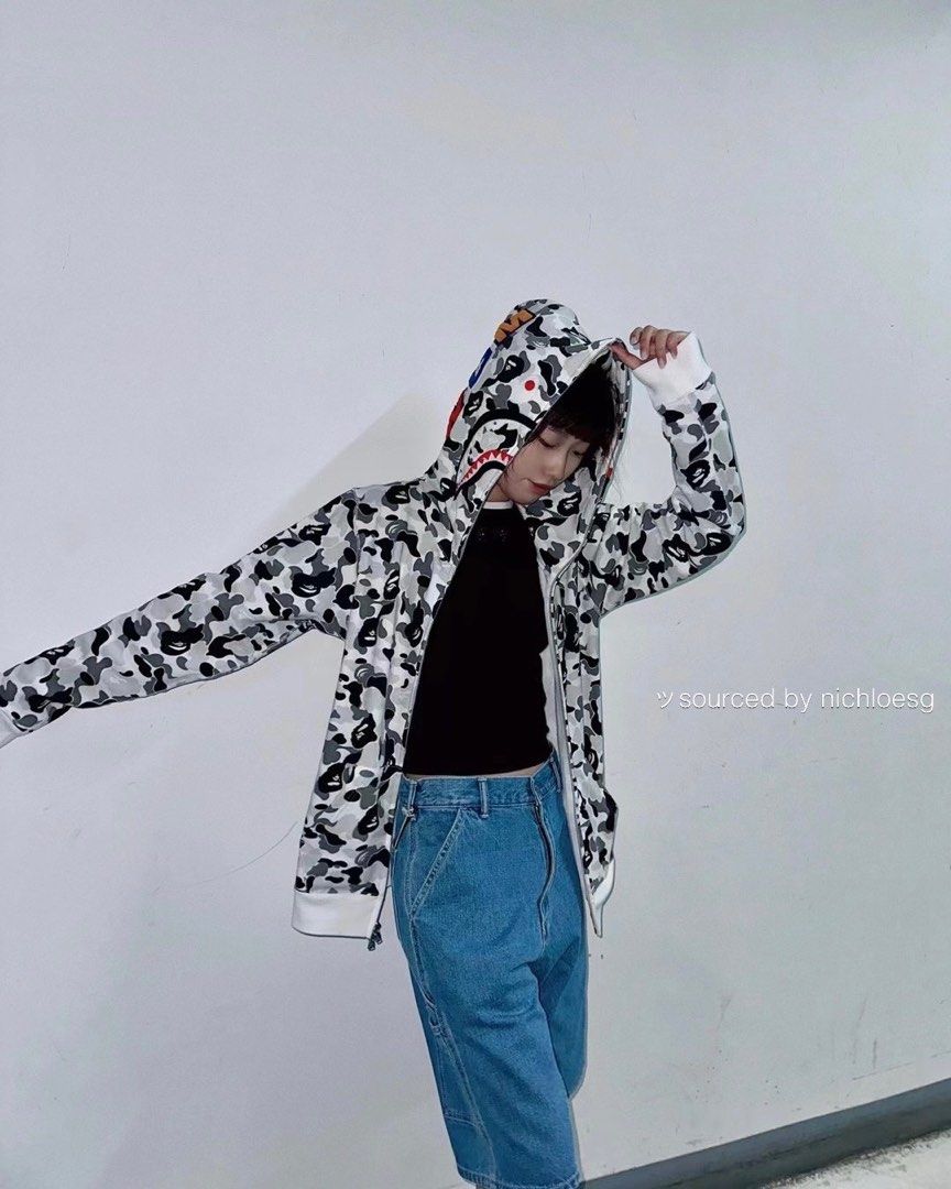Taehyung best sale bape hoodie