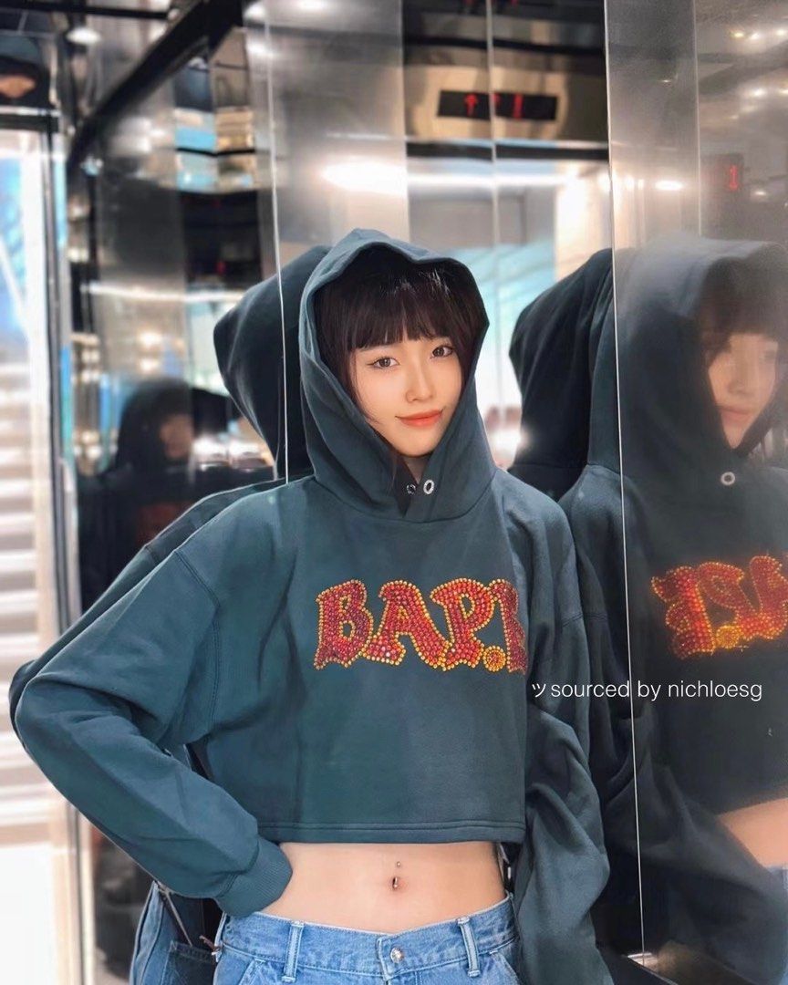 BAPE CRYSTAL STONE BAPE CROPPED PULLOVER HOODIE