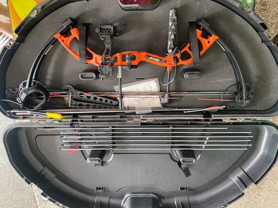 Bear compound bow on Carousell