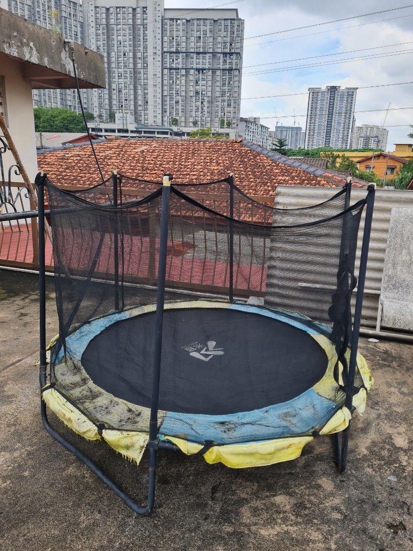 Trampoline for top big kids
