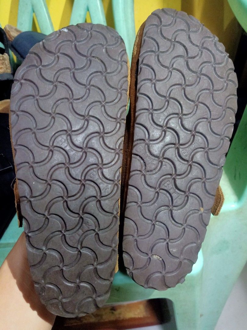 birkenstock Boston clogs, Women's Fashion, Footwear, Shoe inserts on Carousell