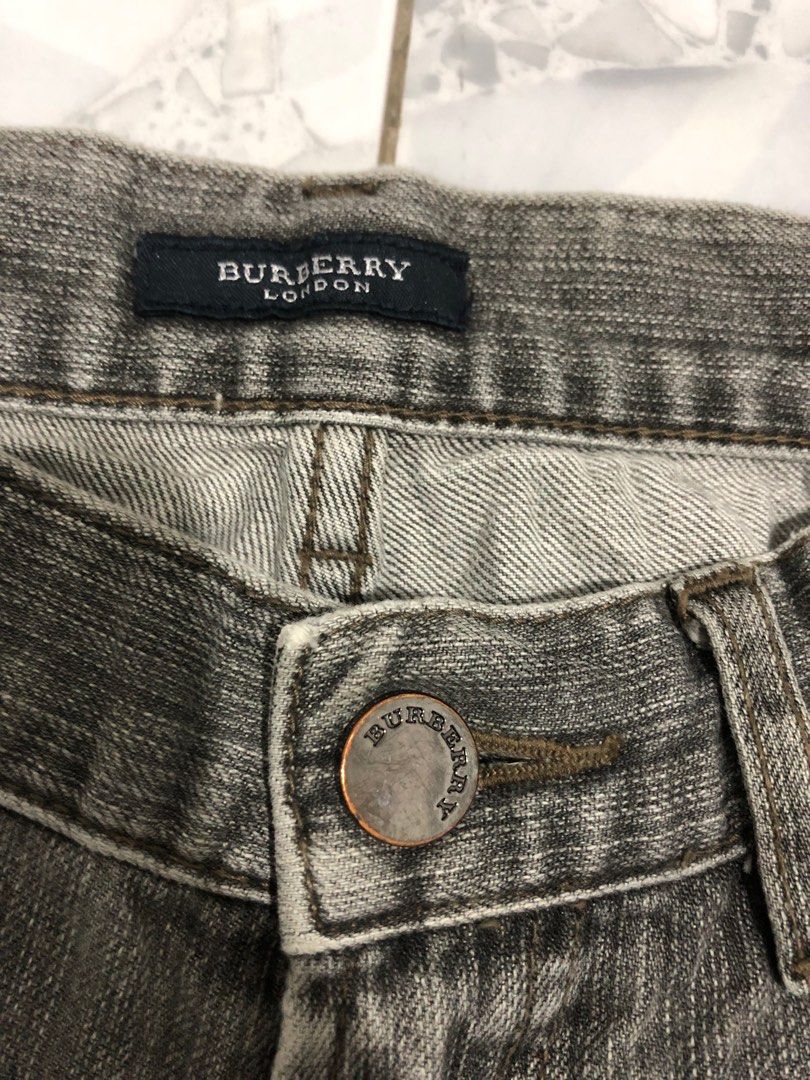 BURBERRY LONDON Men s Fashion Bottoms Jeans on Carousell
