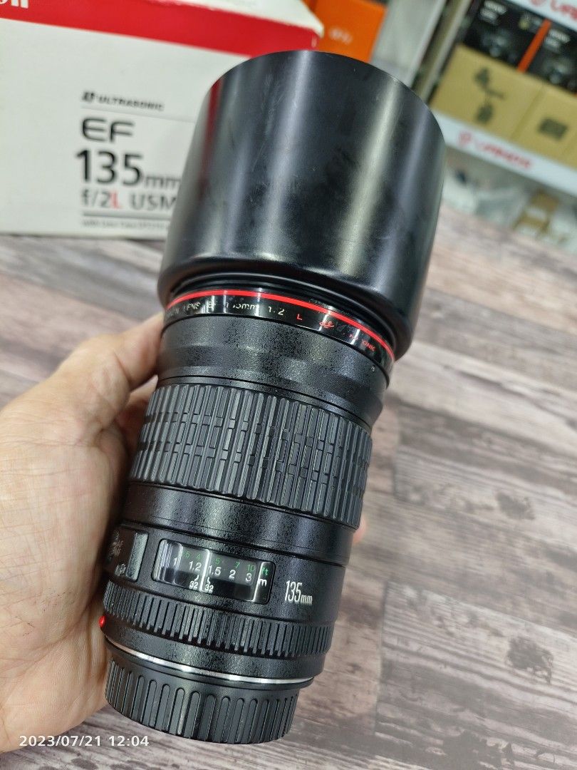 Canon EF 135mm F2 L USM