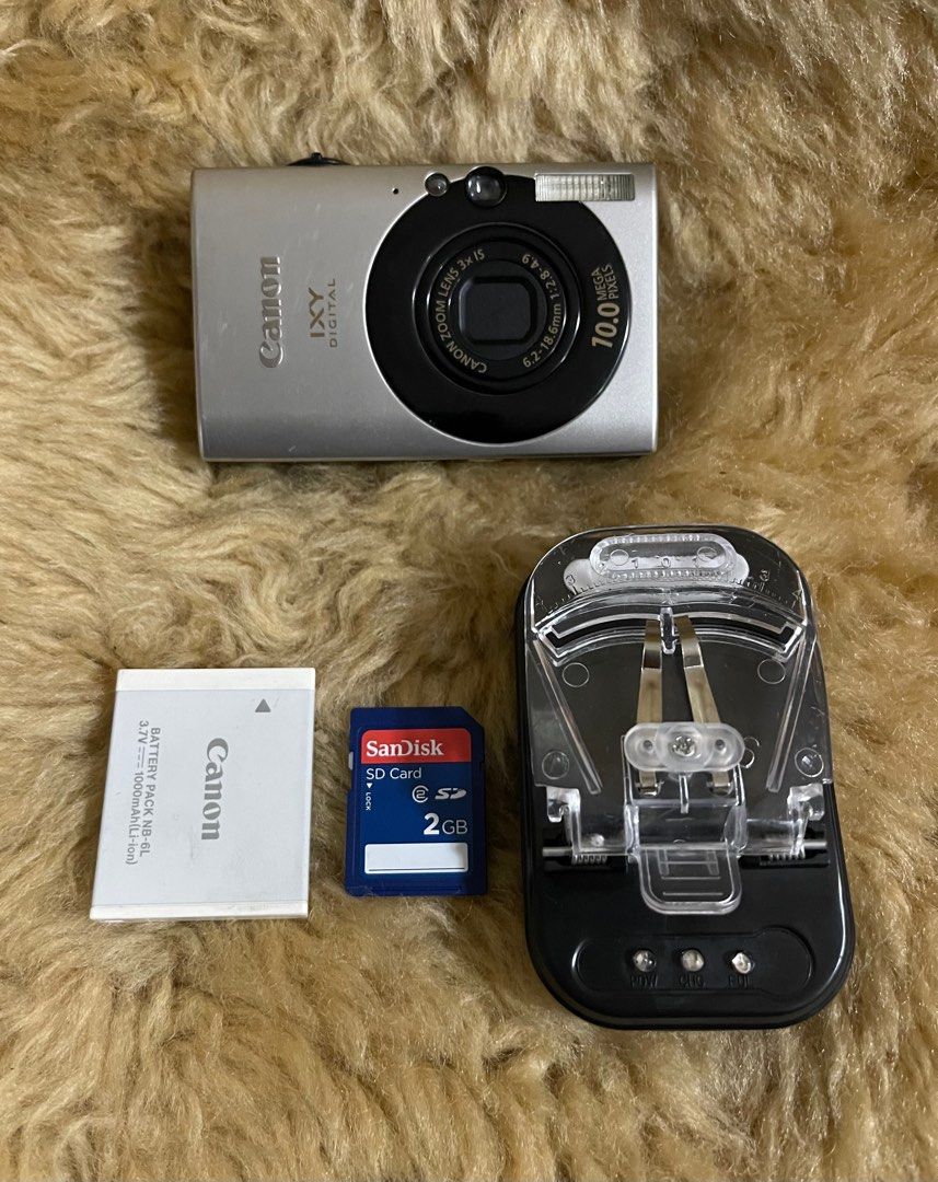 Canon IXY 25 IS Digital Camera, Photography, Cameras on Carousell