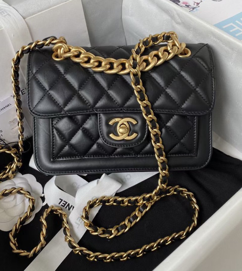 Chanel Bum Black Quilted Leather Waist Bag at 1stDibs  chanel waist bag  dhgate dior belt bag dhgate waist bag chanel
