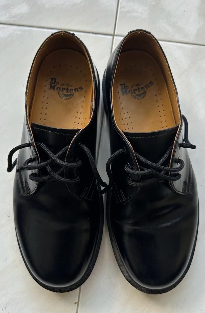 Dr marten casual discount shoes