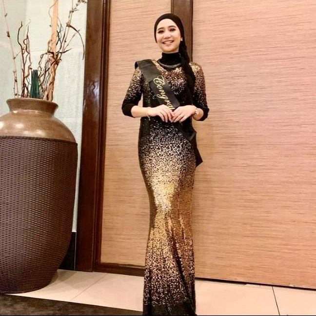 Black gold dinner best sale dress