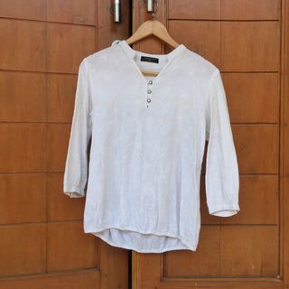 Emboss white top