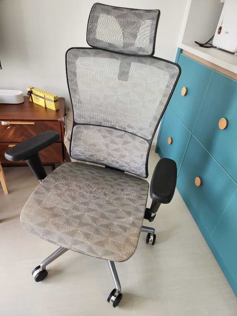 UMD Ergonomic Full Mesh Office Chair, Furniture & Home Living