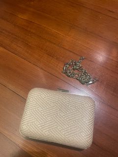 (Category: ) located in . Submitted by assenavvv (Listing ID 1244409353, Image 1). Description: .