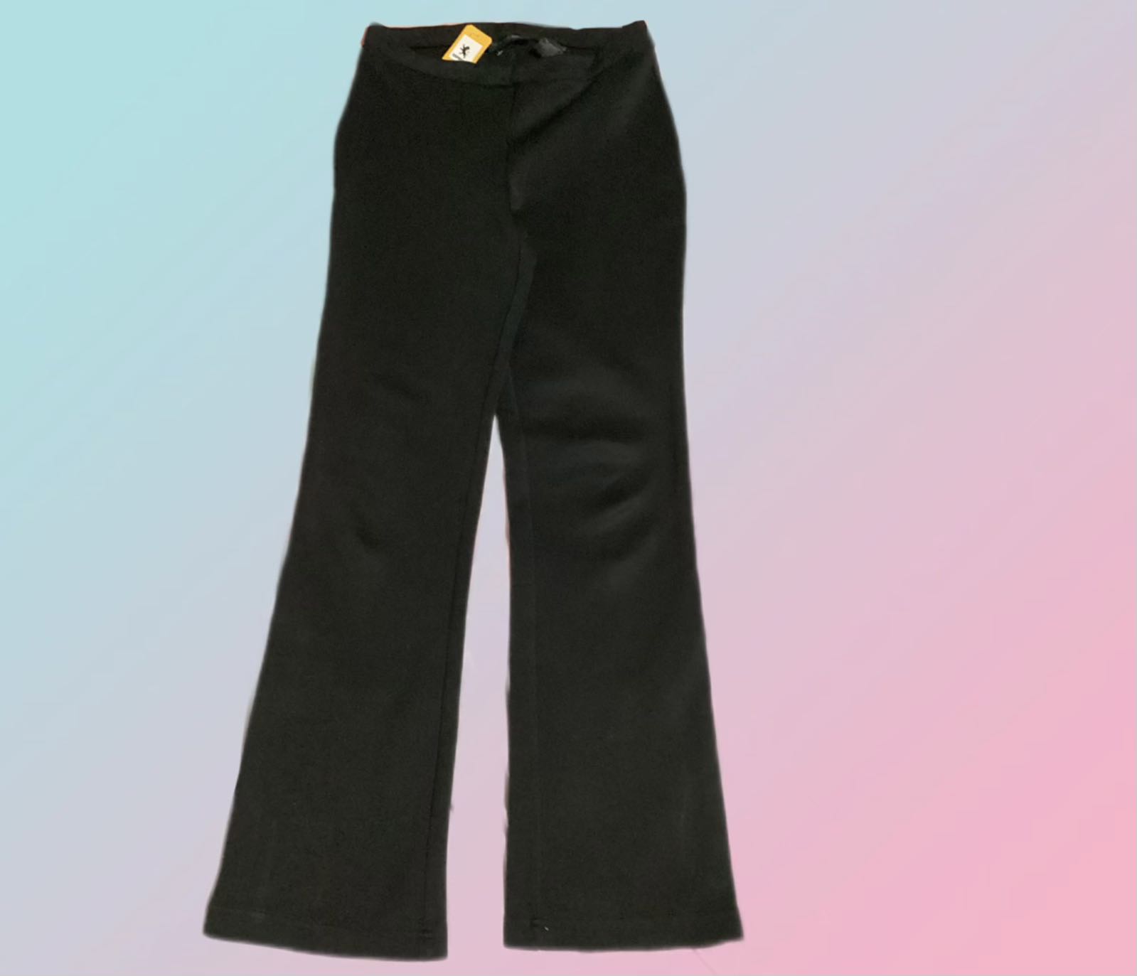 Express yoga pants on Carousell