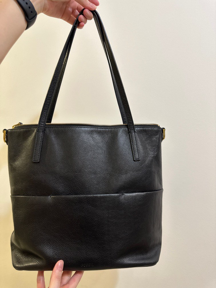 Fossil leather tote bag, Women's Fashion, Bags & Wallets, Tote Bags on ...