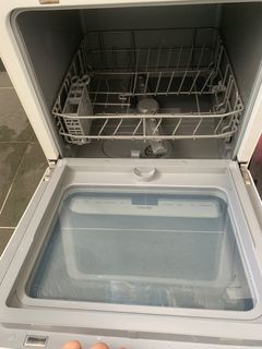 Giselle Dishwasher - English Panel with Malaysia 3 pin plug + tablets