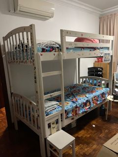 (Category: ) located in . Submitted by duxton (Listing ID 1244451790, Image 1). Description: .