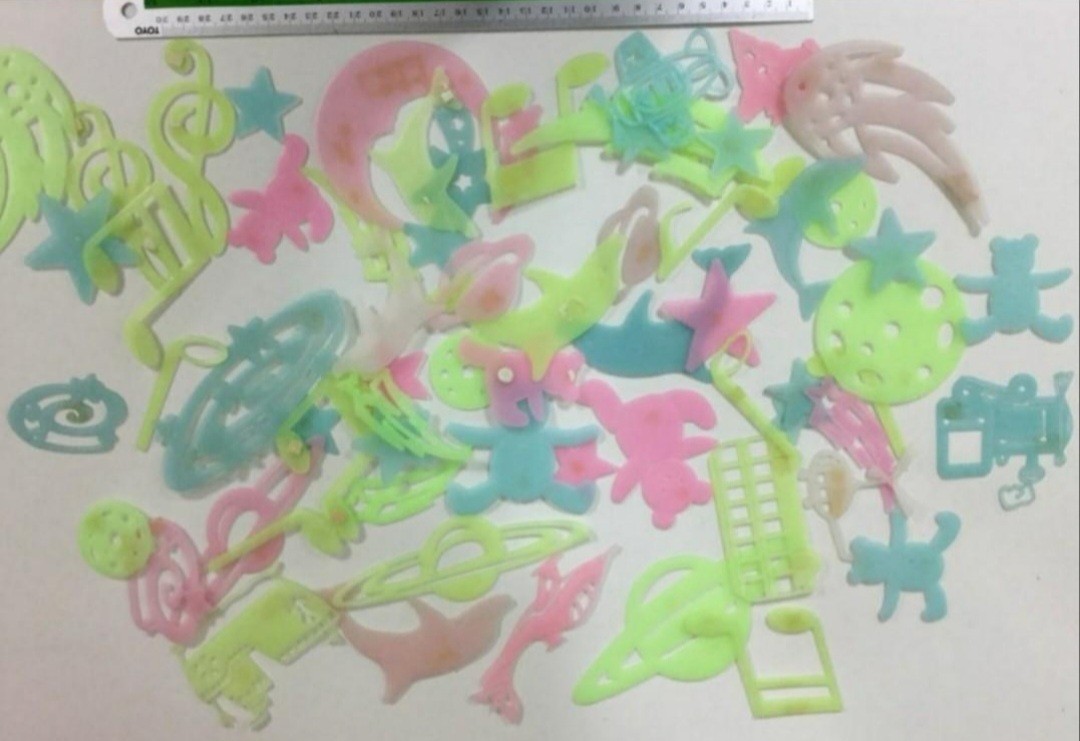 Glow in the Dark Animals and Symbols, Hobbies & Toys, Stationery