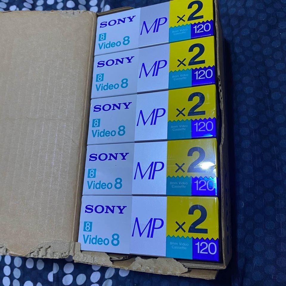 HI8 camcorder / handycam tapes 120min and 60min on Carousell