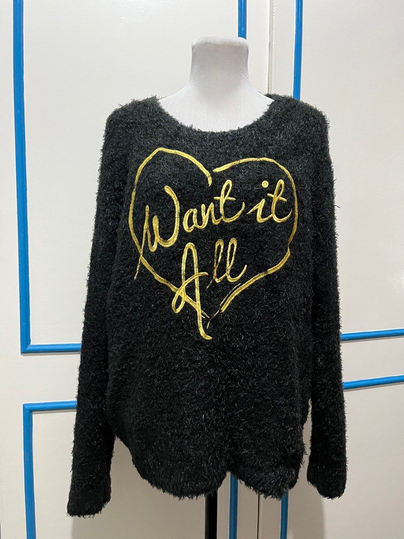 H&M Sweater (Category: Coats, Jackets and Outerwear) located in Santa Ana. Submitted by sharekyle (Listing ID 1244316085, Image 1). Description: .