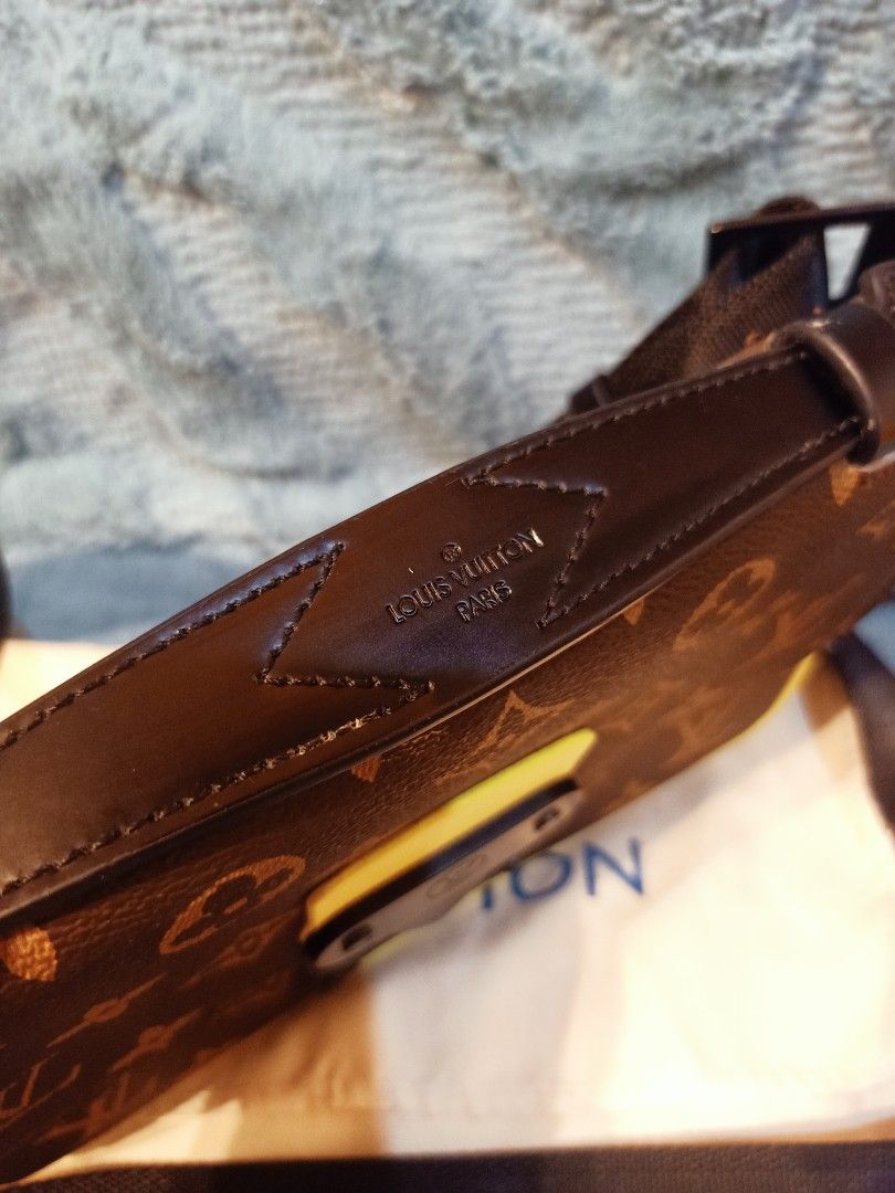 Japan Preloved Lv Belt Bag (Category: Luxury Bags & Wallets) located in Cebu City. Submitted by day.98 (Listing ID 1244402045, Image 2). Description: selected from japan surplus genuine leather coded with dust bag no flaws.