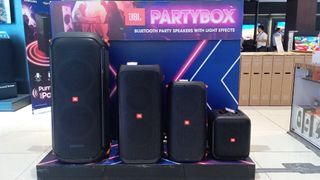 JBL PARTY BOX On the Go
Brandnew and Sealed with Reciept