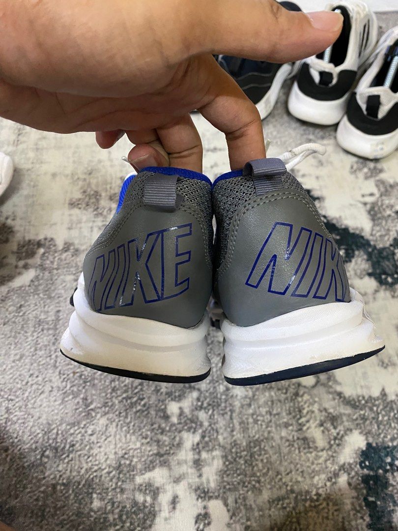 Kasut jogging nike store