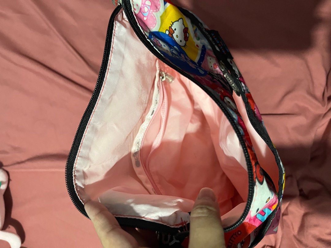 Kipling Hello Kitty (Category: Cross-body Bags) located in San Pedro. Submitted by chinggg2 (Listing ID 1244344356, Image 2). Description: No flaws Used few times.