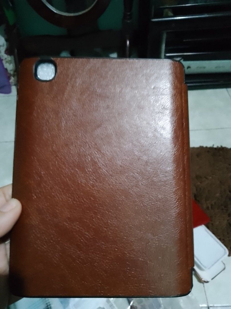 Kobo Aura H2O edition 2 case 2017 (Category: E-Readers) located in Quezon City. Submitted by marygee20 (Listing ID 1244443426, Image 3). Description: Kobo Aura H2O edition 2 case 2017 bought in canada.