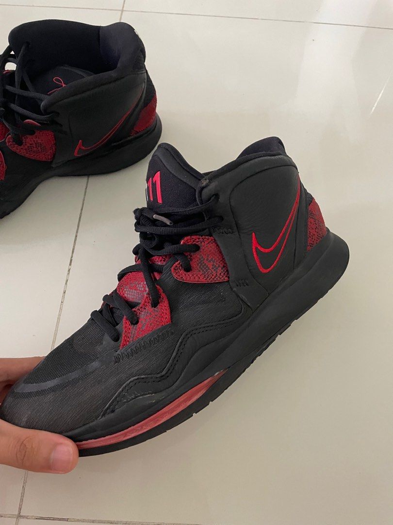 Black and deals red kyries