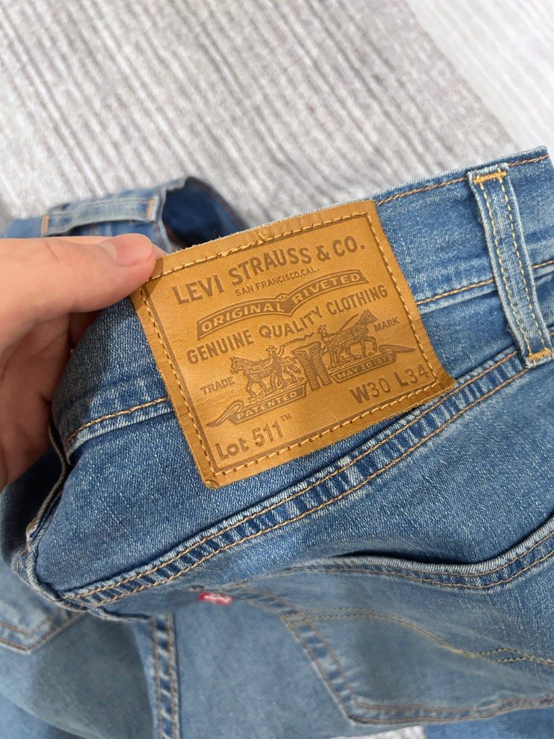 Levi’s直筒牛仔褲