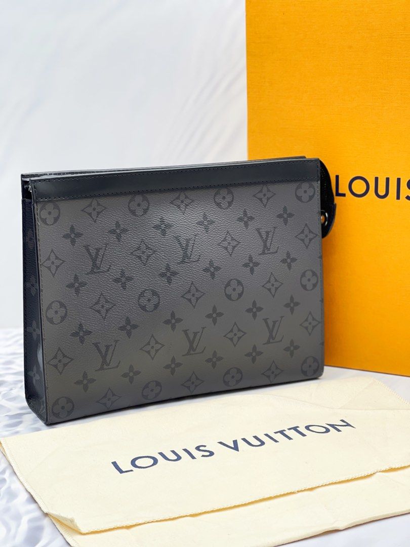 Louis Vuitton Pochette Voyage Monogram Eclipse MM Black/Grey