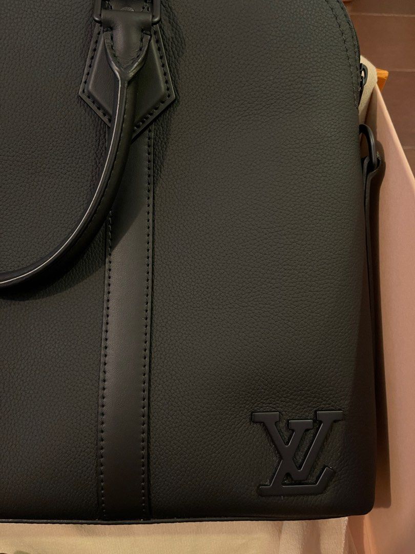 LOUIS VUITTON AEROGRAM TAKEOFF SLING GRAINED CALF LEATHER BAG -FULL SET-,  Luxury, Bags & Wallets on Carousell
