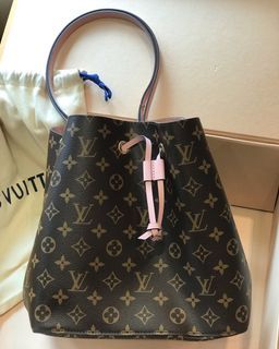 Let go LV NEONOE MM (M45306 under LV official web site), Luxury