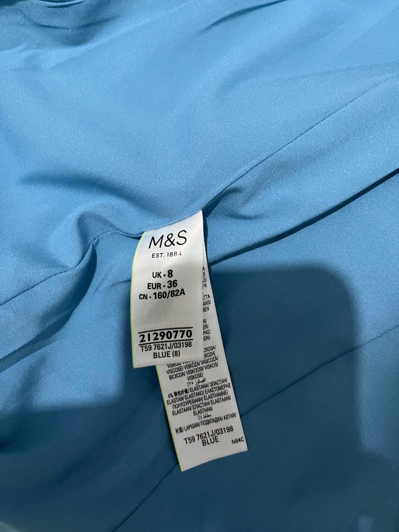 M & S Suit (Category: Coats, Jackets and Outerwear) located in Santa Ana. Submitted by sharekyle (Listing ID 1244307873, Image 2). Description: .