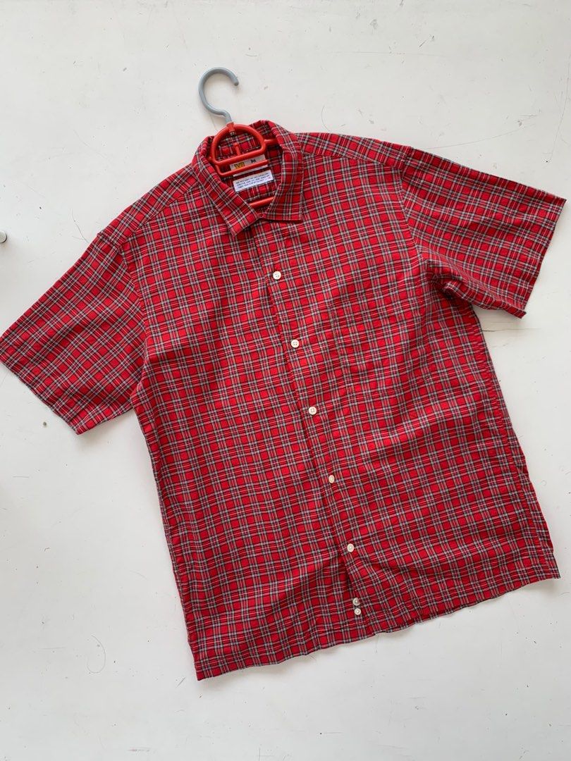 Mac beth (Category: Tshirts & Polo Shirts) located in Shah Alam. Submitted by gghrbstre (Listing ID 1244283993, Image 1). Description: Kemeja mac beth Condition 9/10 P20.5/L28 RM 10 dfod.