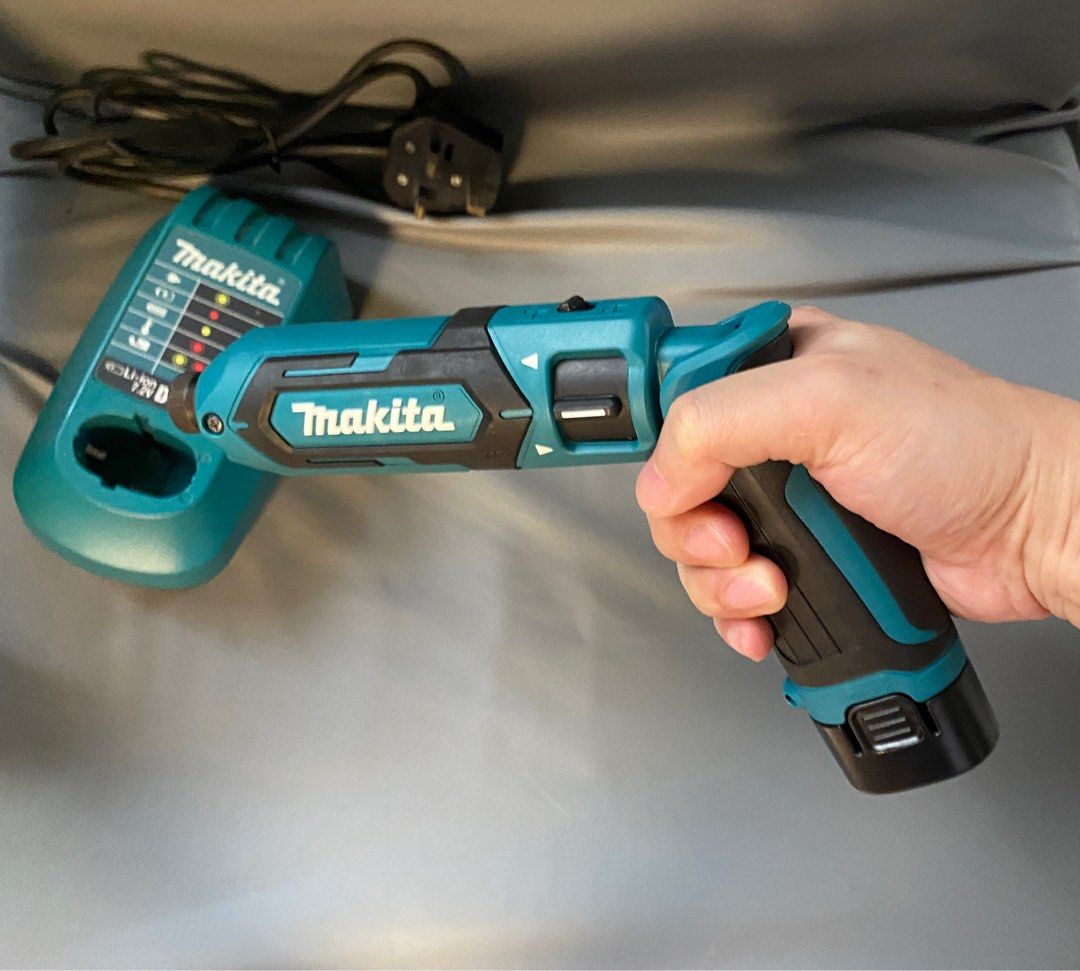 牧田Makita TD022DSE 迷你電動螺絲衝擊電批, 傢俬&家居, 其他, 家居改善及收納用品 - Carousell