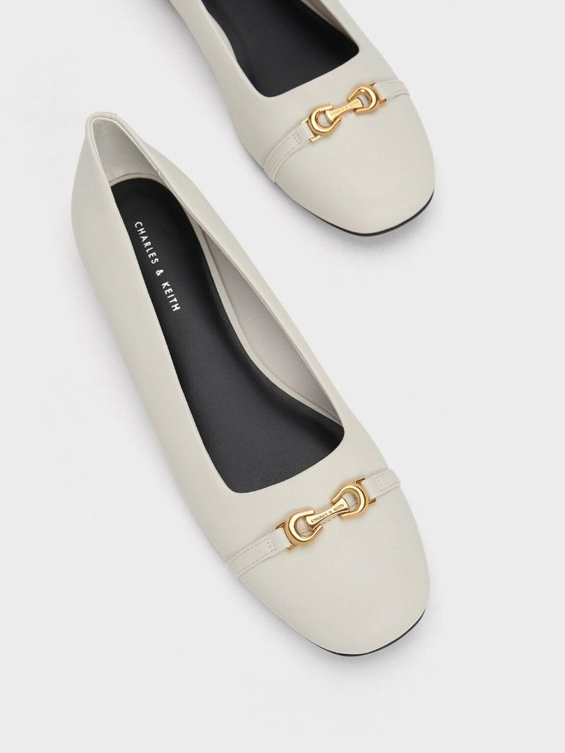 White colour top flat shoes