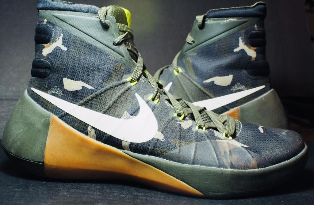 2015 nike hyper dunks green and yellow online