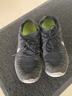 nike shoes AUTHENTIC